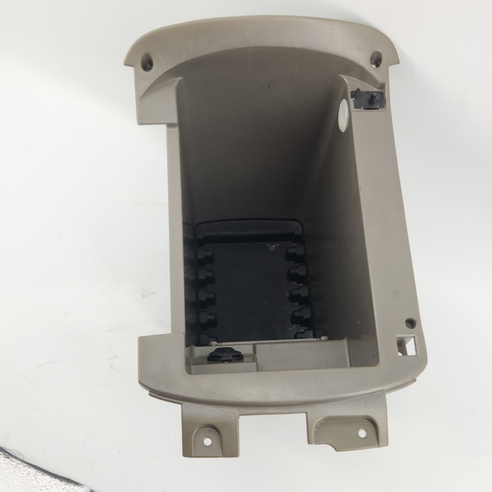 2001-2002 Cadillac Escalade GMC Yukon Denali Center Console Bin OEM 88939988